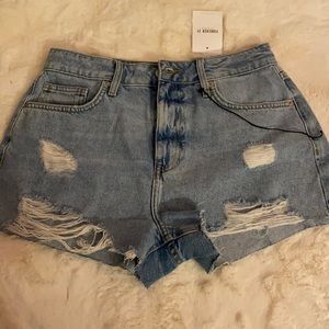 Never worn brand new forever 21 shorts